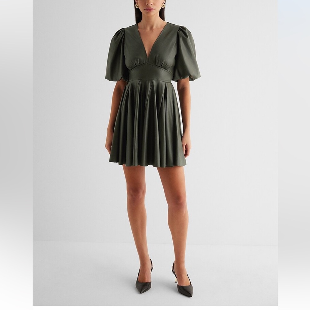 NWT Express faux leather puff sleeve dress size medium